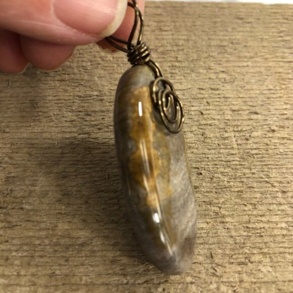 Natural Feathery Jasper Necklace Pendant - Picture 4 of 5